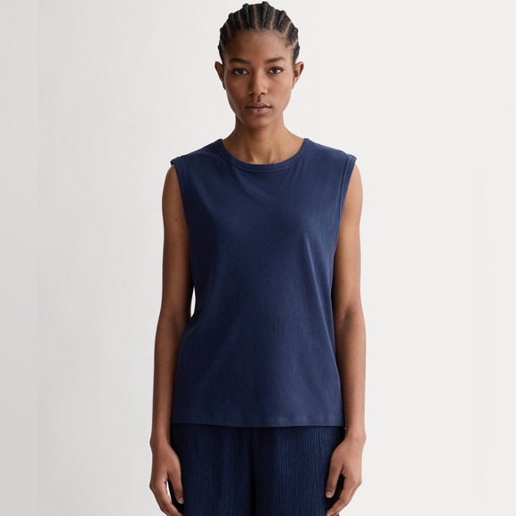 Everlane Tops - Everlane The Air Muscle Tank in Navy